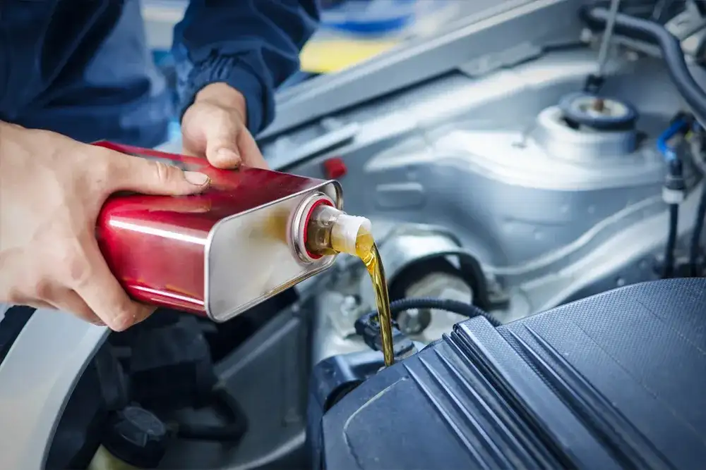 Engine Oil Change Service at River Front Auto Dallas, TX – Fast & Professional Engine Maintenance